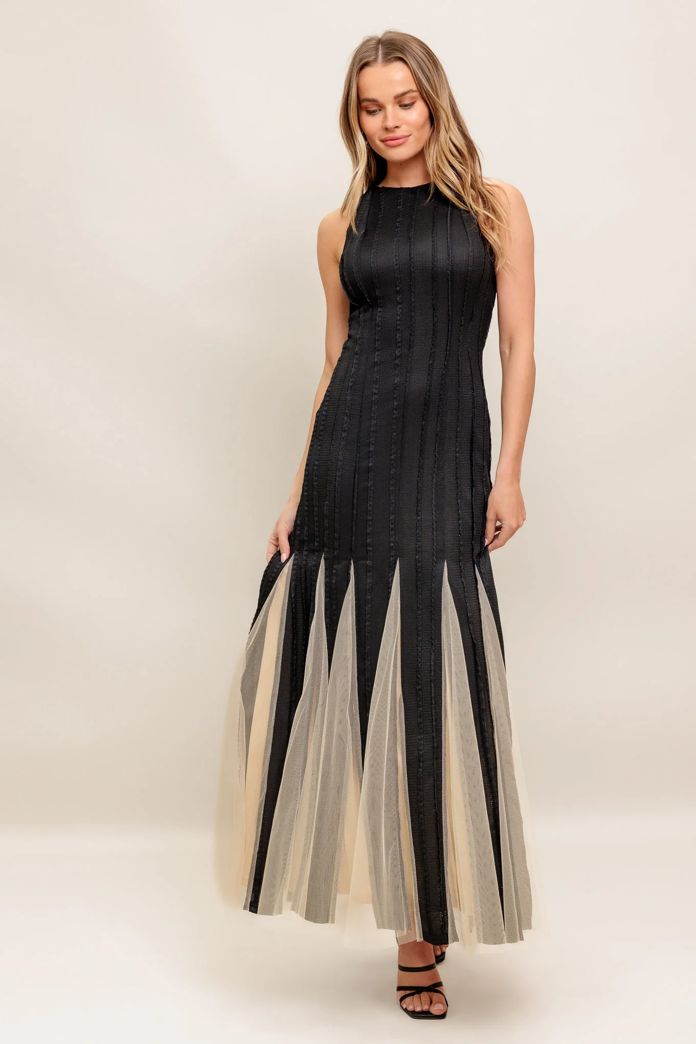 NOIR KNIT MAXI DRESS - Image 5